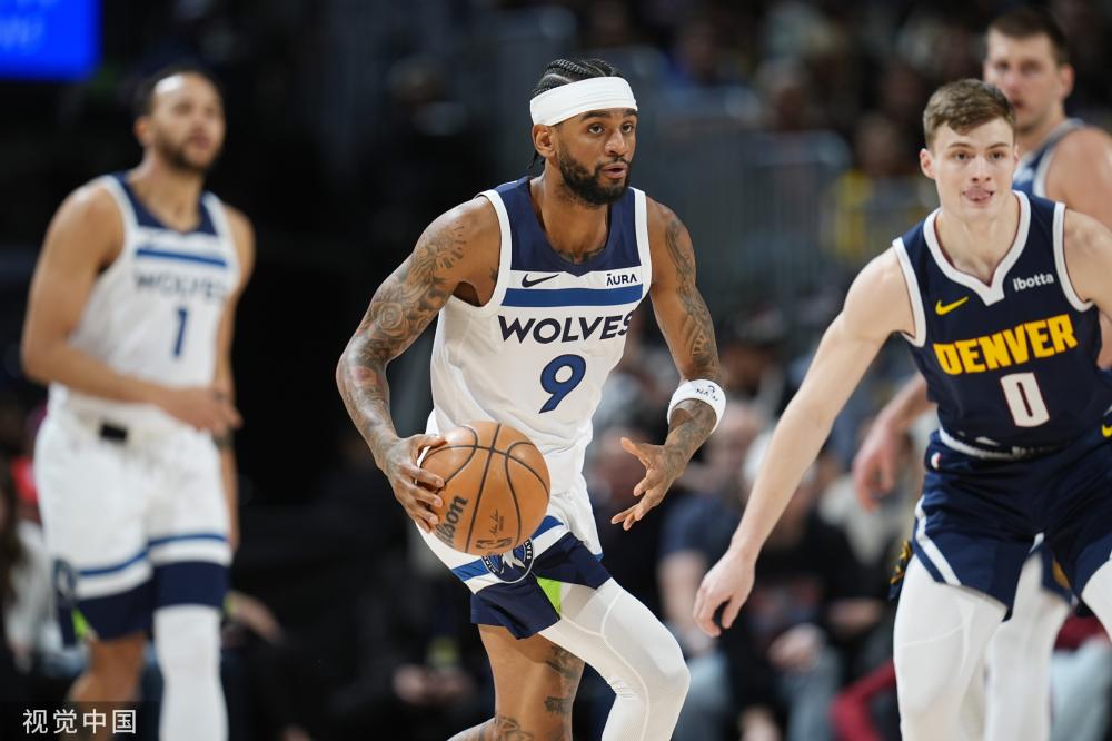 我们将目光 我们将目光