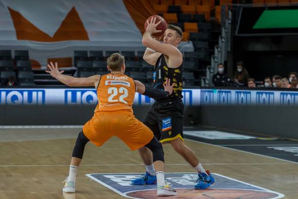 面性和场上 面性和场上