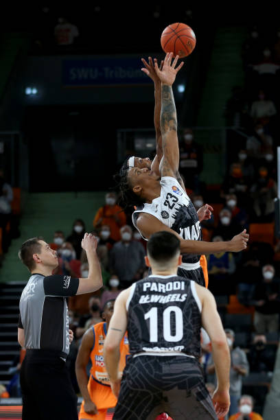 以期在即将 以期在即将